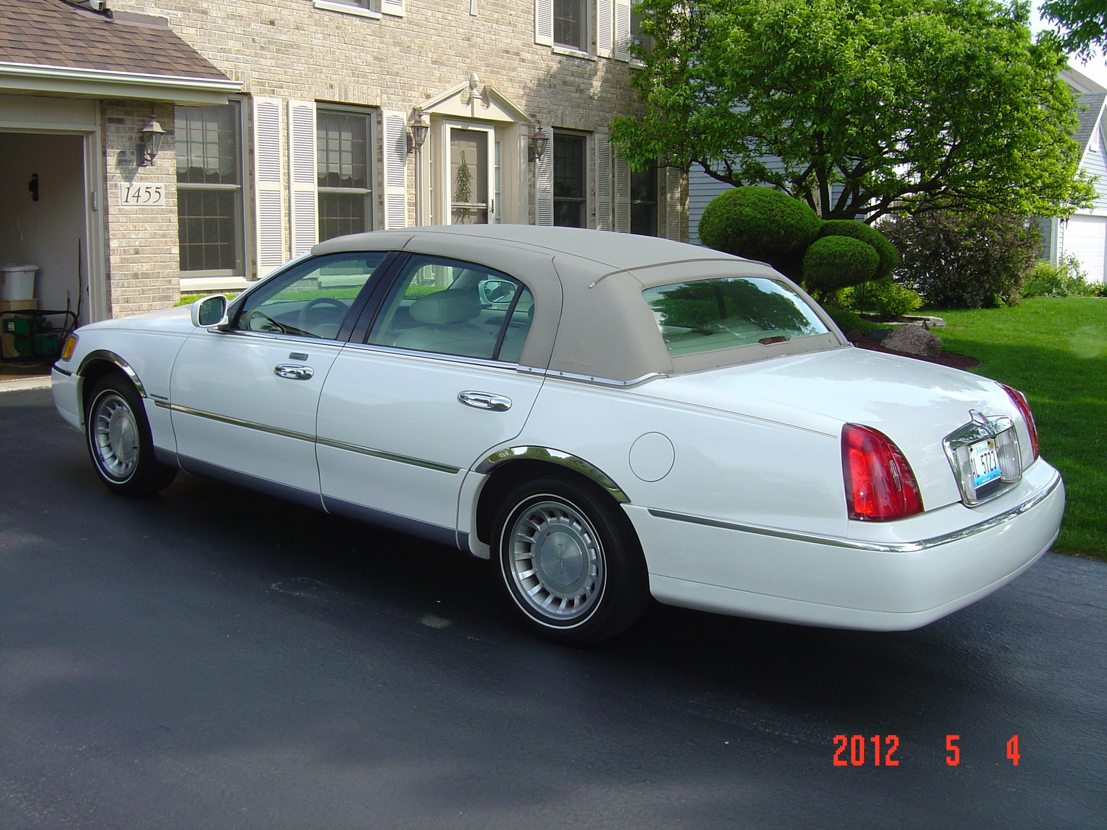 Lincoln town car 2001